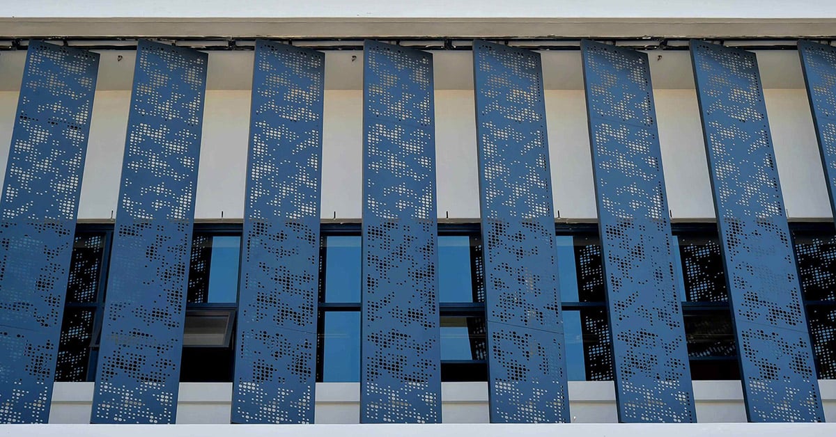 COMMERCIAL_ROCHE_CLADDING_02